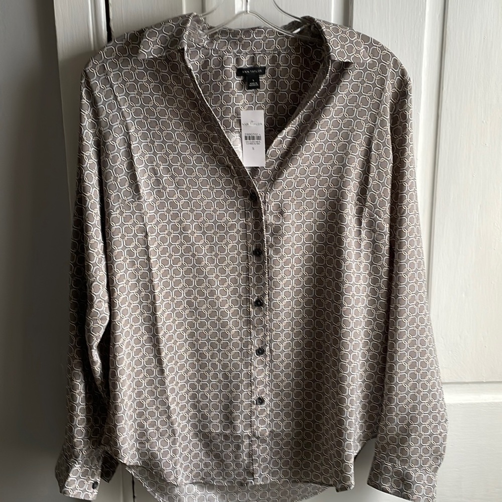Ann Taylor grey blouse